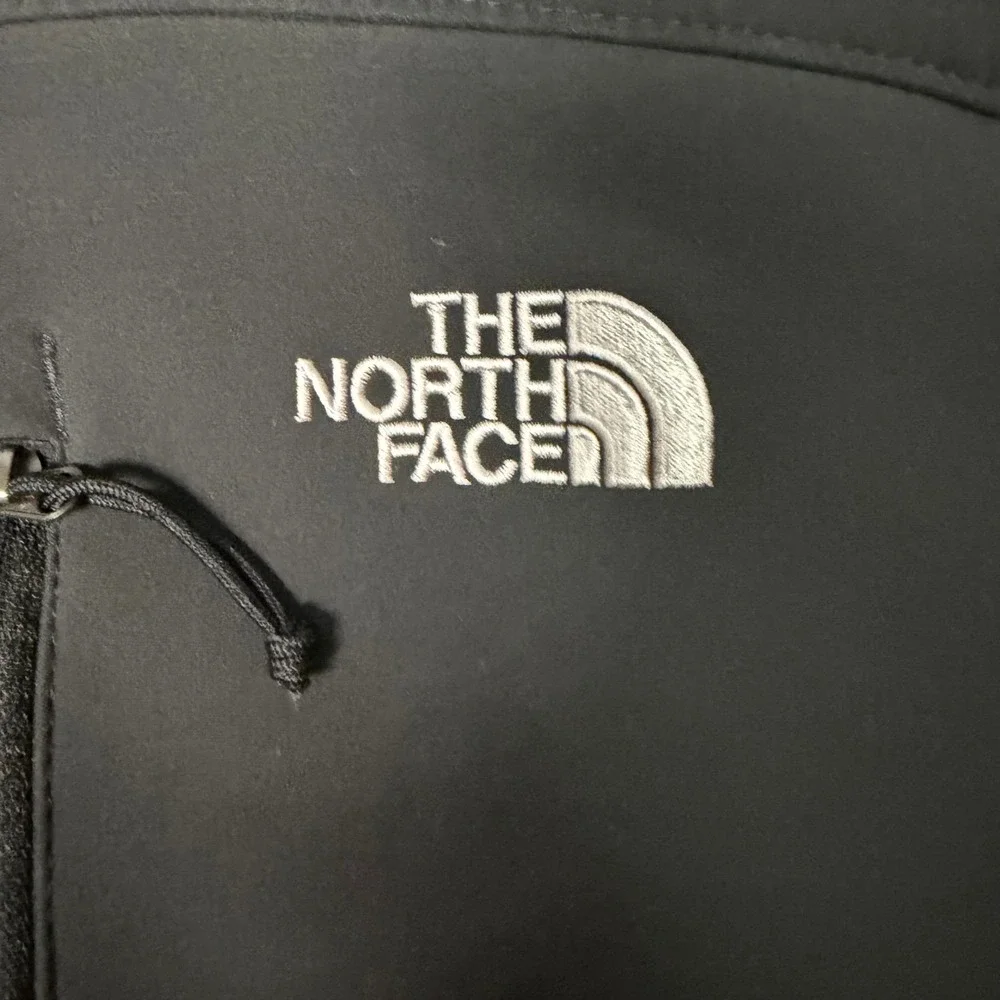 The North Face Apex Bionic Jacket Mens Medium Black Softshell Windproof Fleece